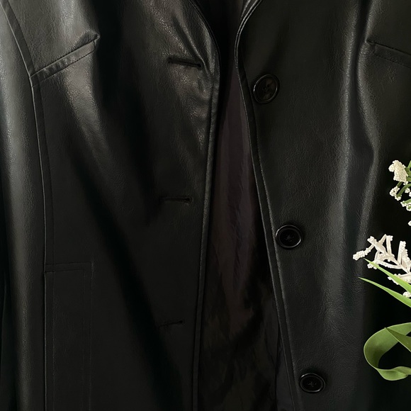 Leather blazer - Picture 4 of 5